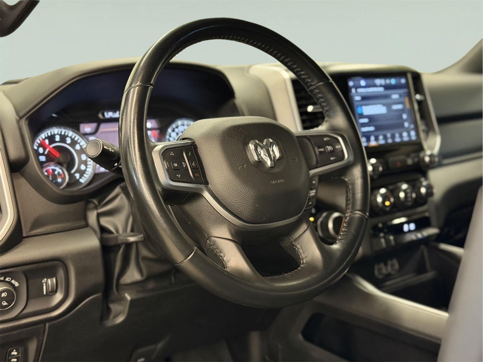 2022 RAM 1500 Big Horn Crew Cab 4x4 5'7" Box