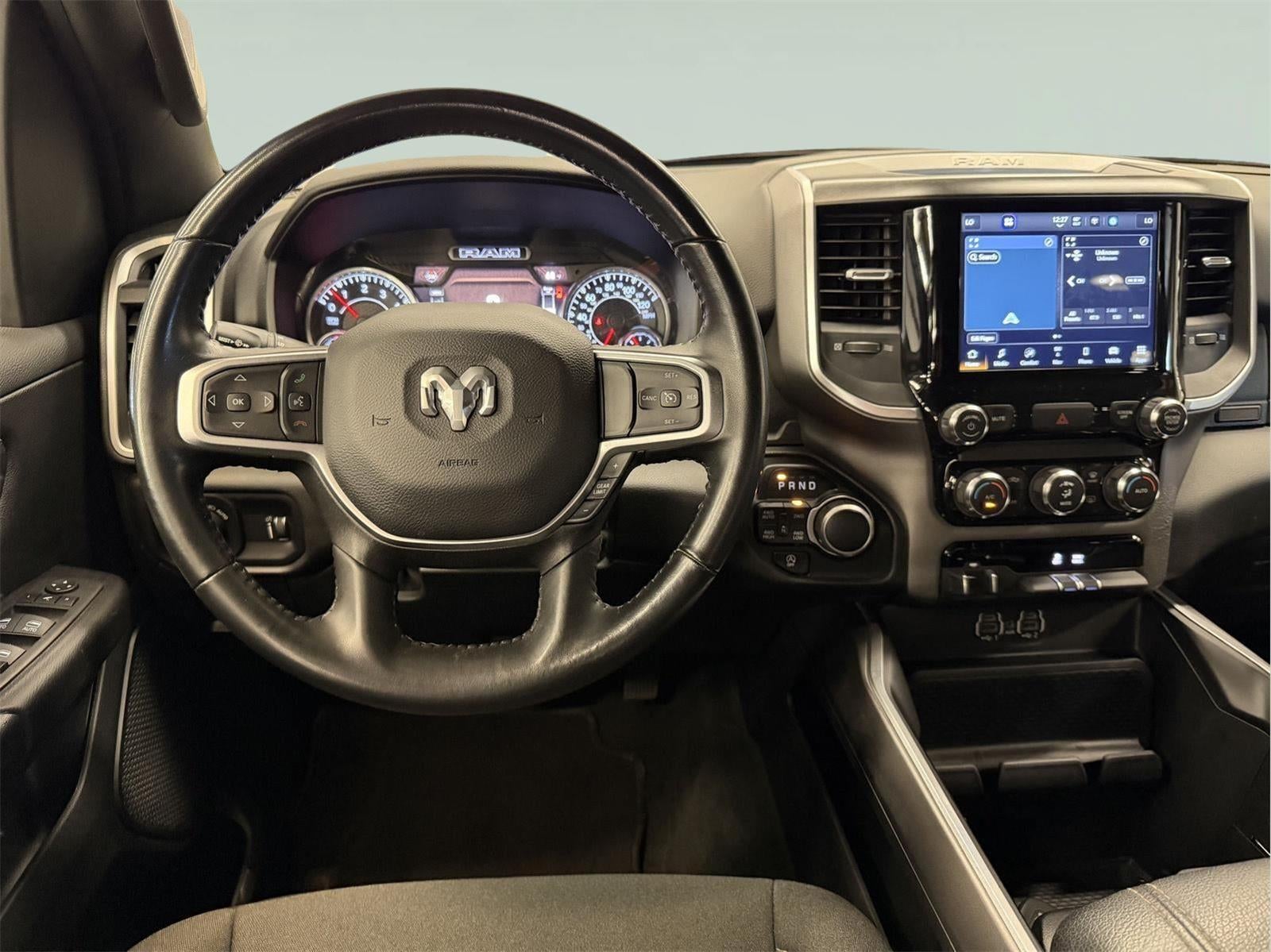 2022 RAM 1500 Big Horn Crew Cab 4x4 5'7" Box