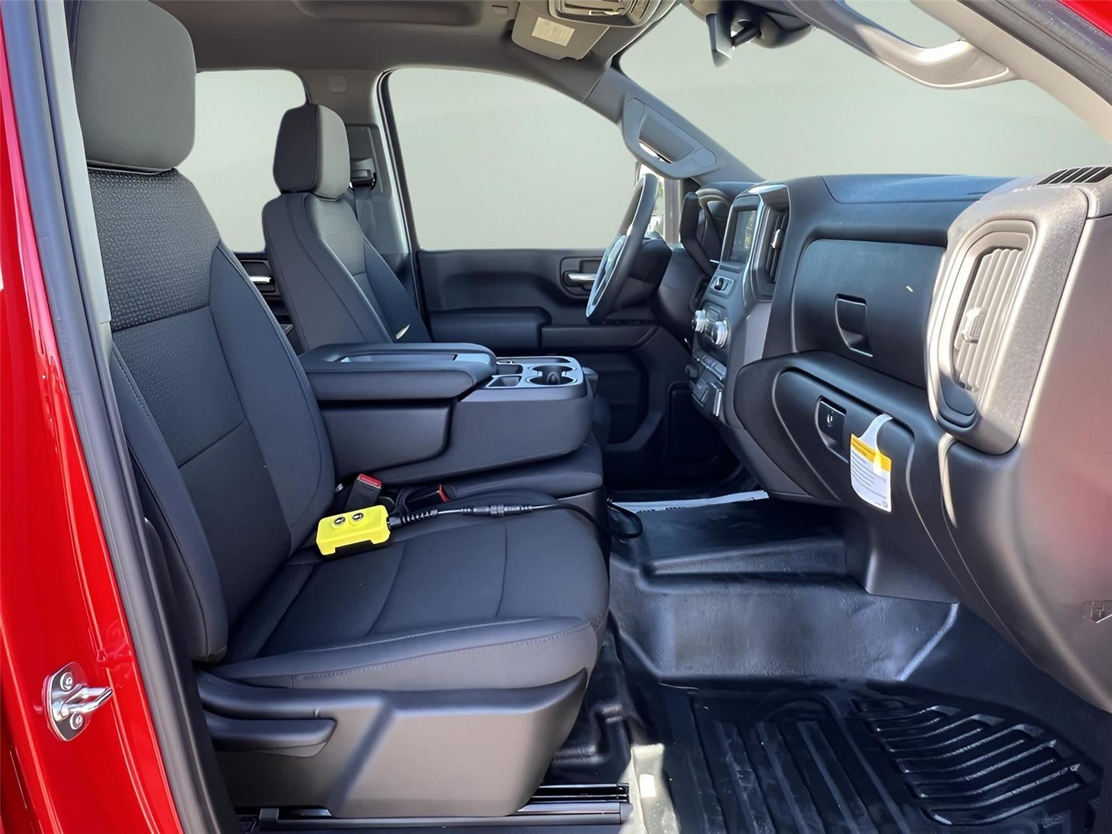 2025 GMC Sierra 3500HD Pro - Photo 13