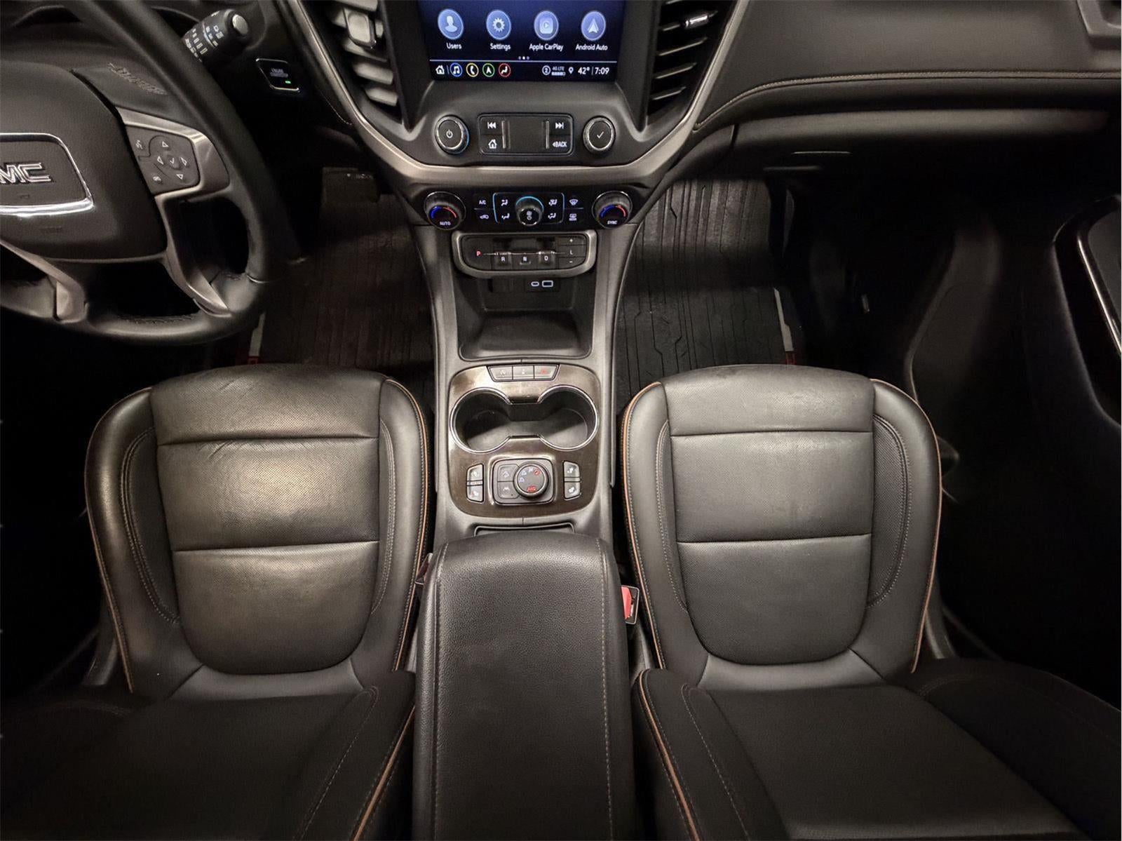 2023 GMC Acadia AT4