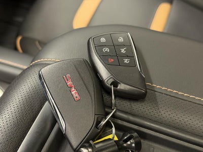 2024 GMC Yukon AT4