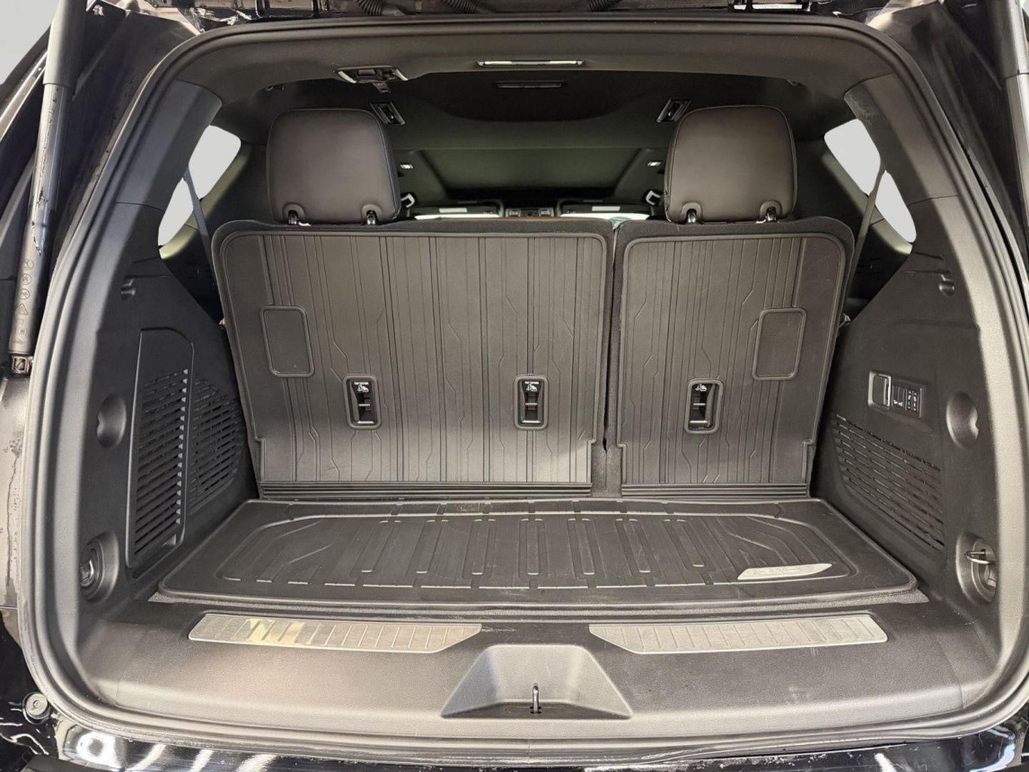 2025 GMC Yukon Denali Ultimate