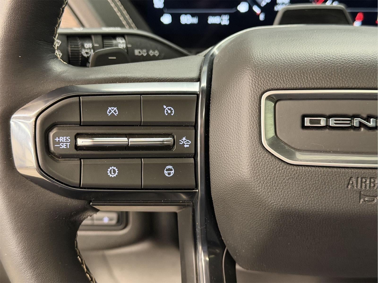 2025 GMC Yukon Denali Ultimate