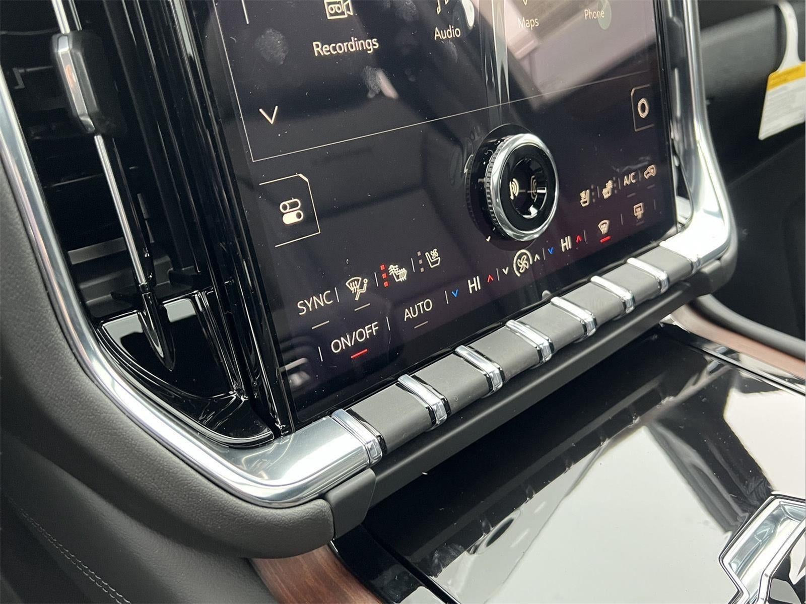 2026 GMC Yukon XL Denali - Photo 23