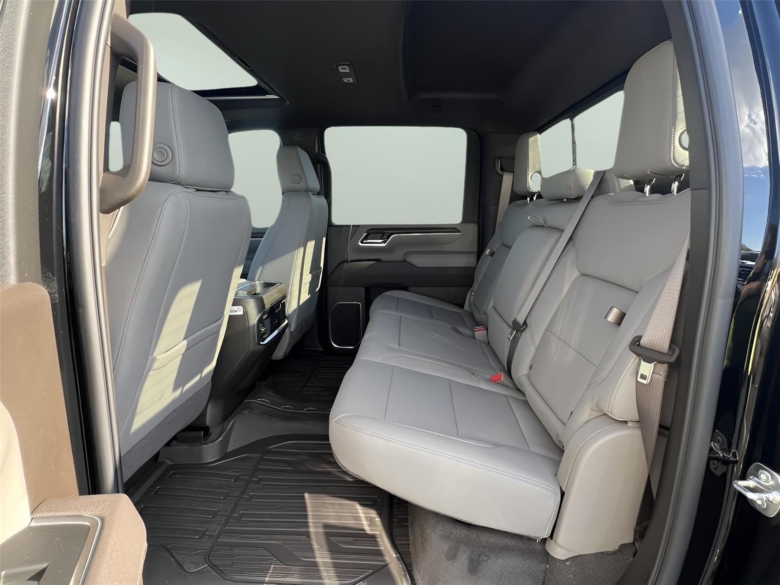 2025 GMC Sierra 2500HD SLT - Photo 13