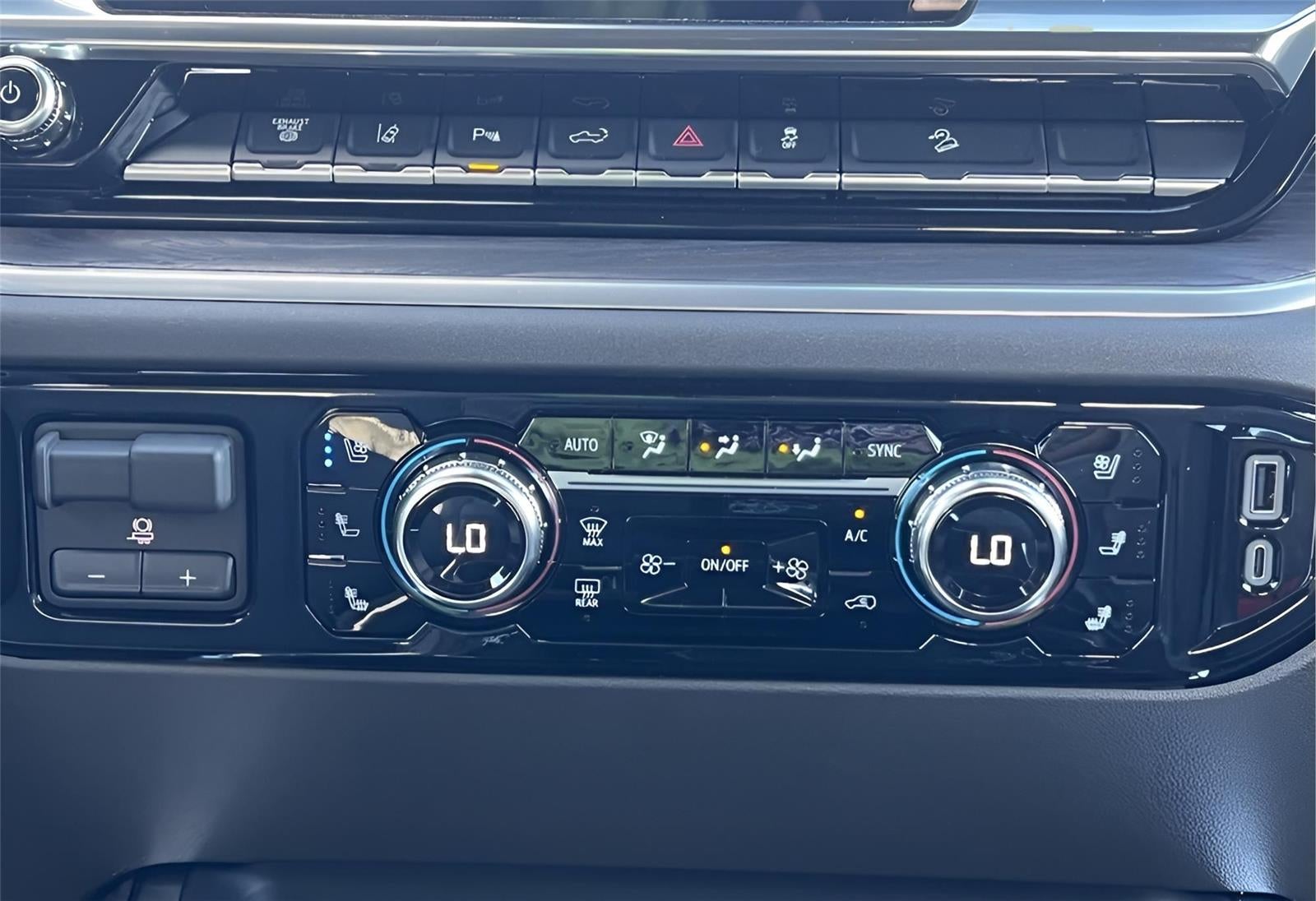 2025 GMC Sierra 2500HD SLT - Photo 20
