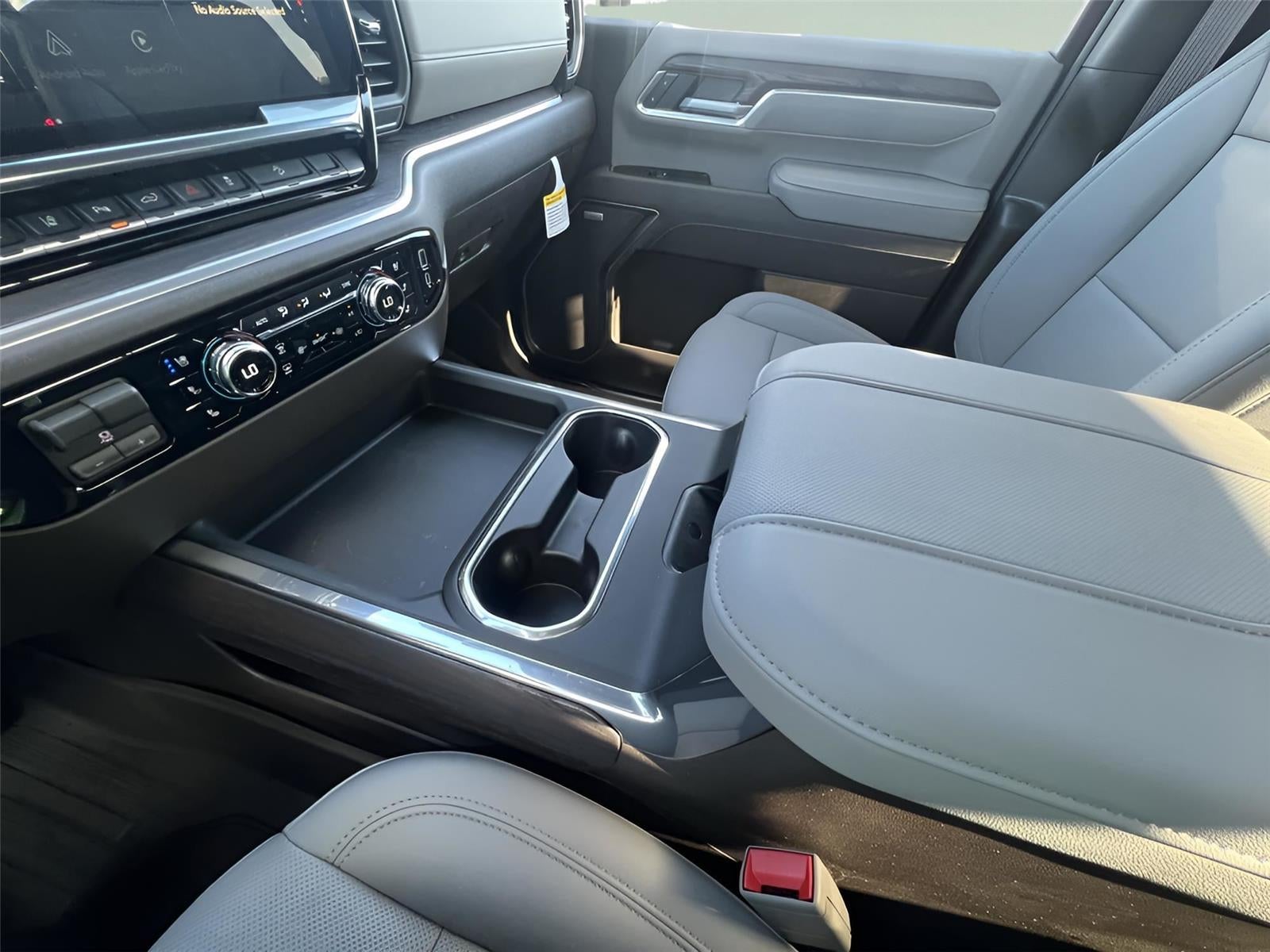 2025 GMC Sierra 2500HD SLT - Photo 21
