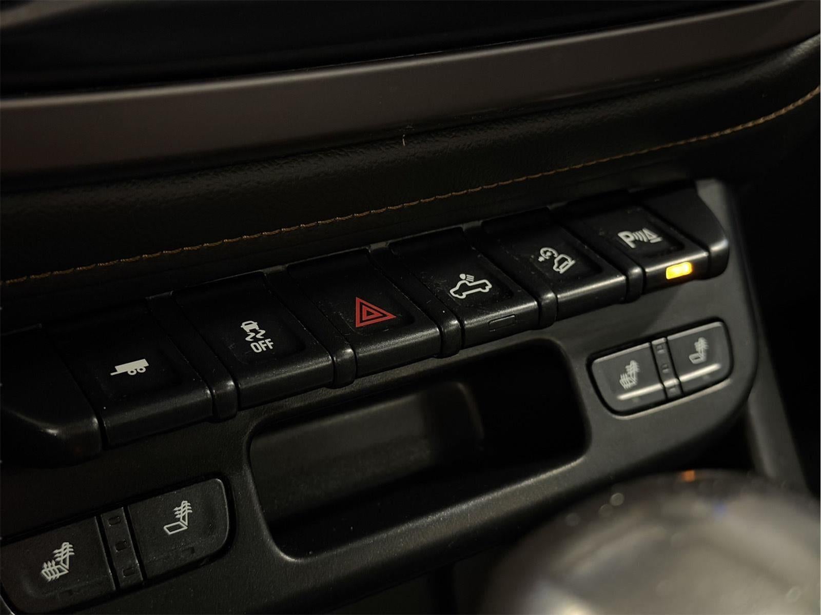 2022 GMC Canyon AT4 - Leather