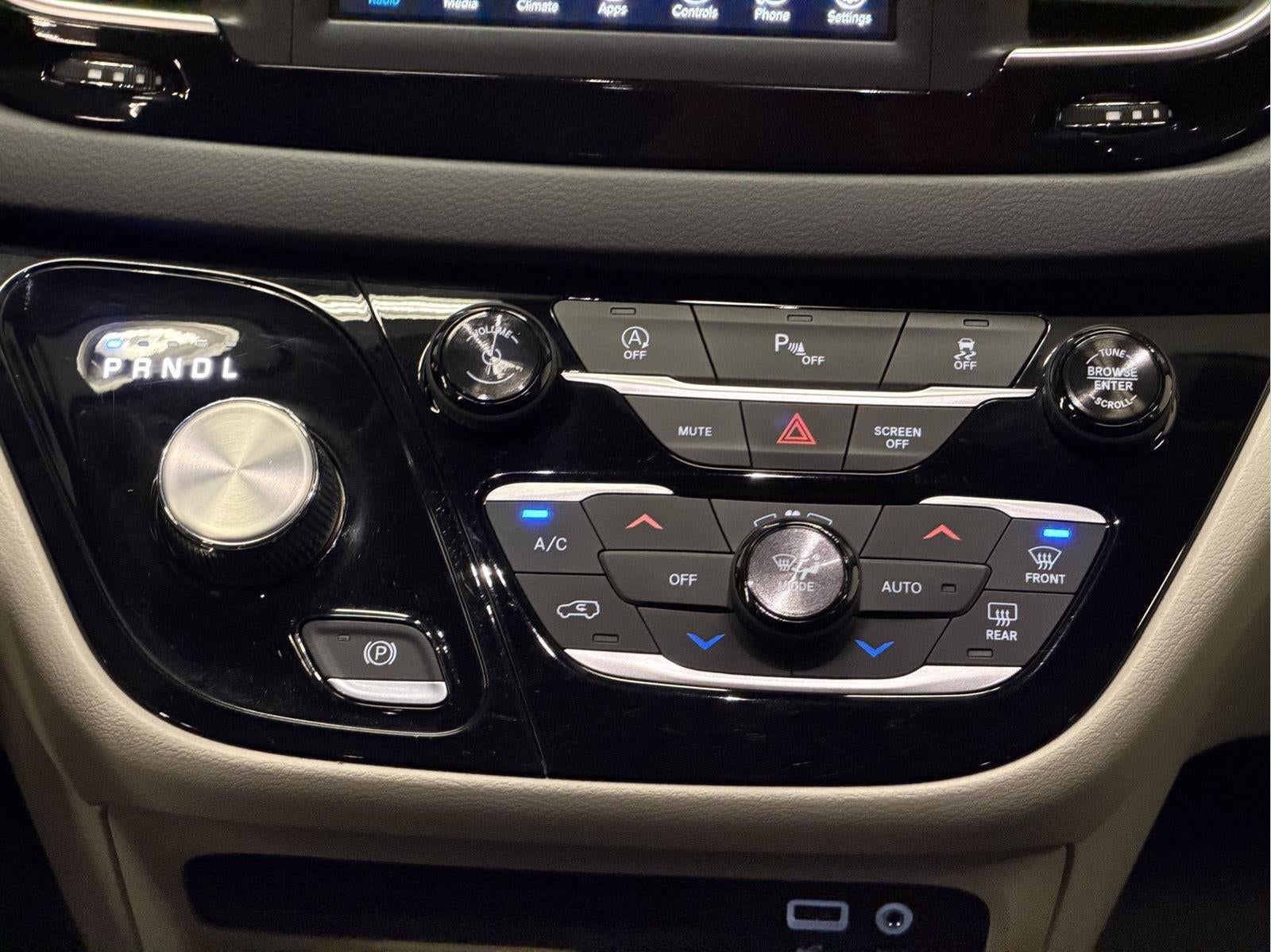 2018 Chrysler Pacifica Touring L