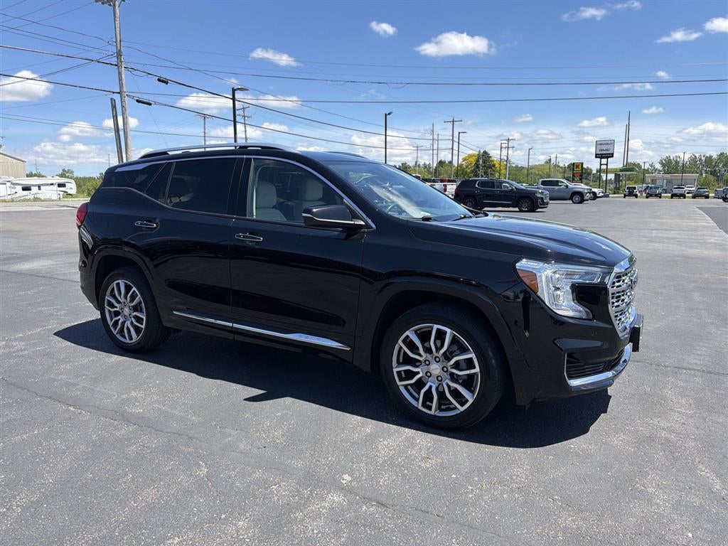 2023 GMC Terrain Denali