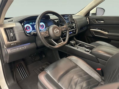 2024 Nissan Pathfinder Platinum 4WD