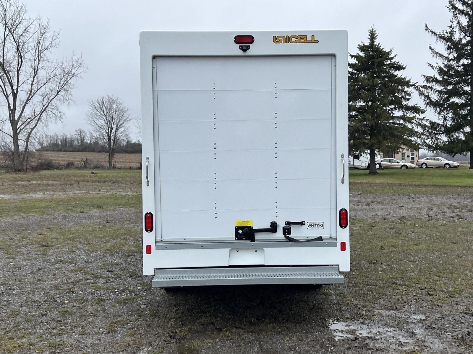 2026 GMC Savana Cutaway 3500 1WT