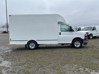 2026 GMC Savana Cutaway 3500 1WT