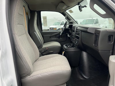 2026 GMC Savana Cutaway 3500 1WT
