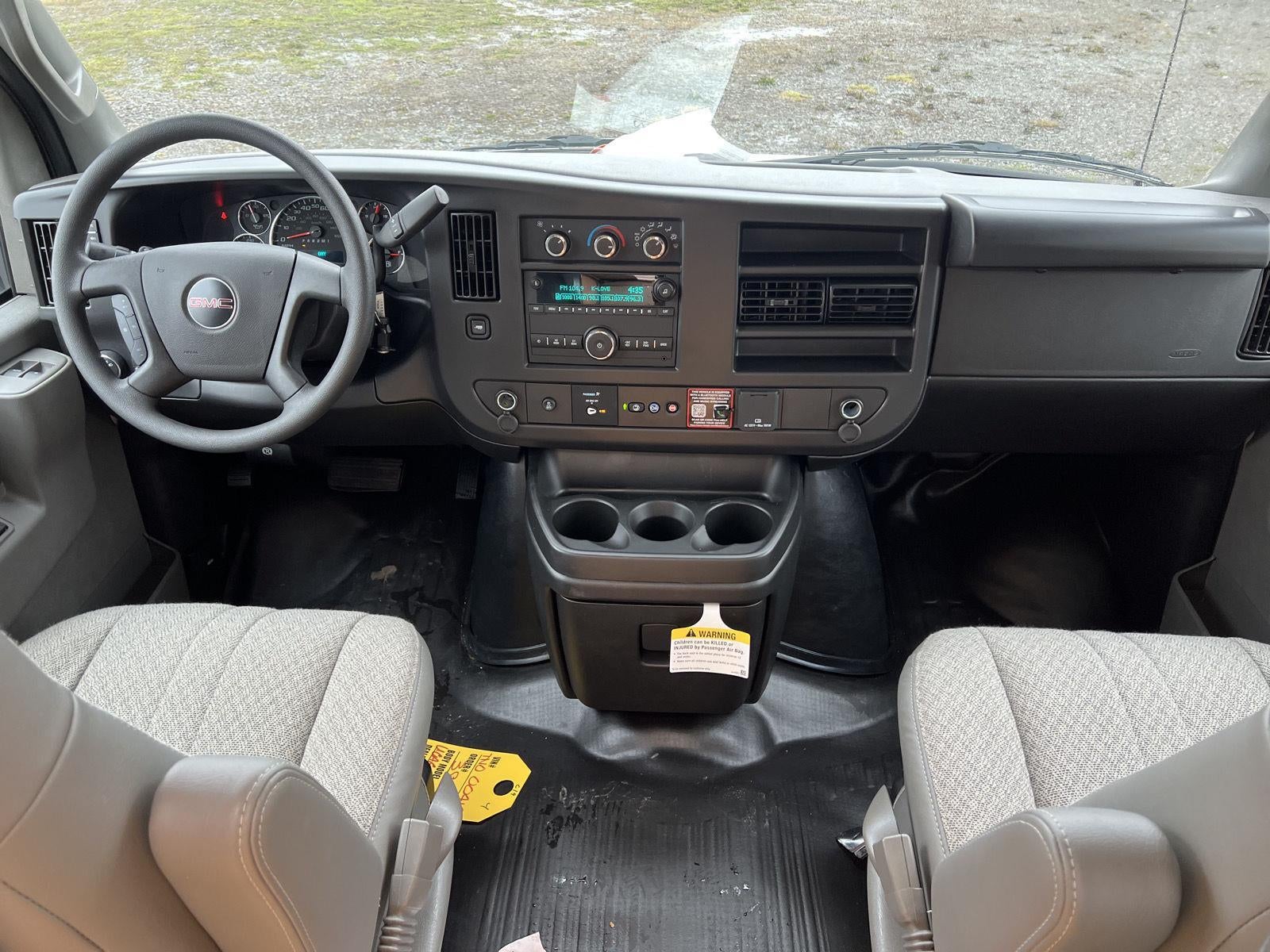 2026 GMC Savana Cutaway 3500 1WT