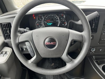 2026 GMC Savana Cutaway 3500 1WT
