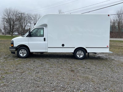 2026 GMC Savana Cutaway 3500 1WT