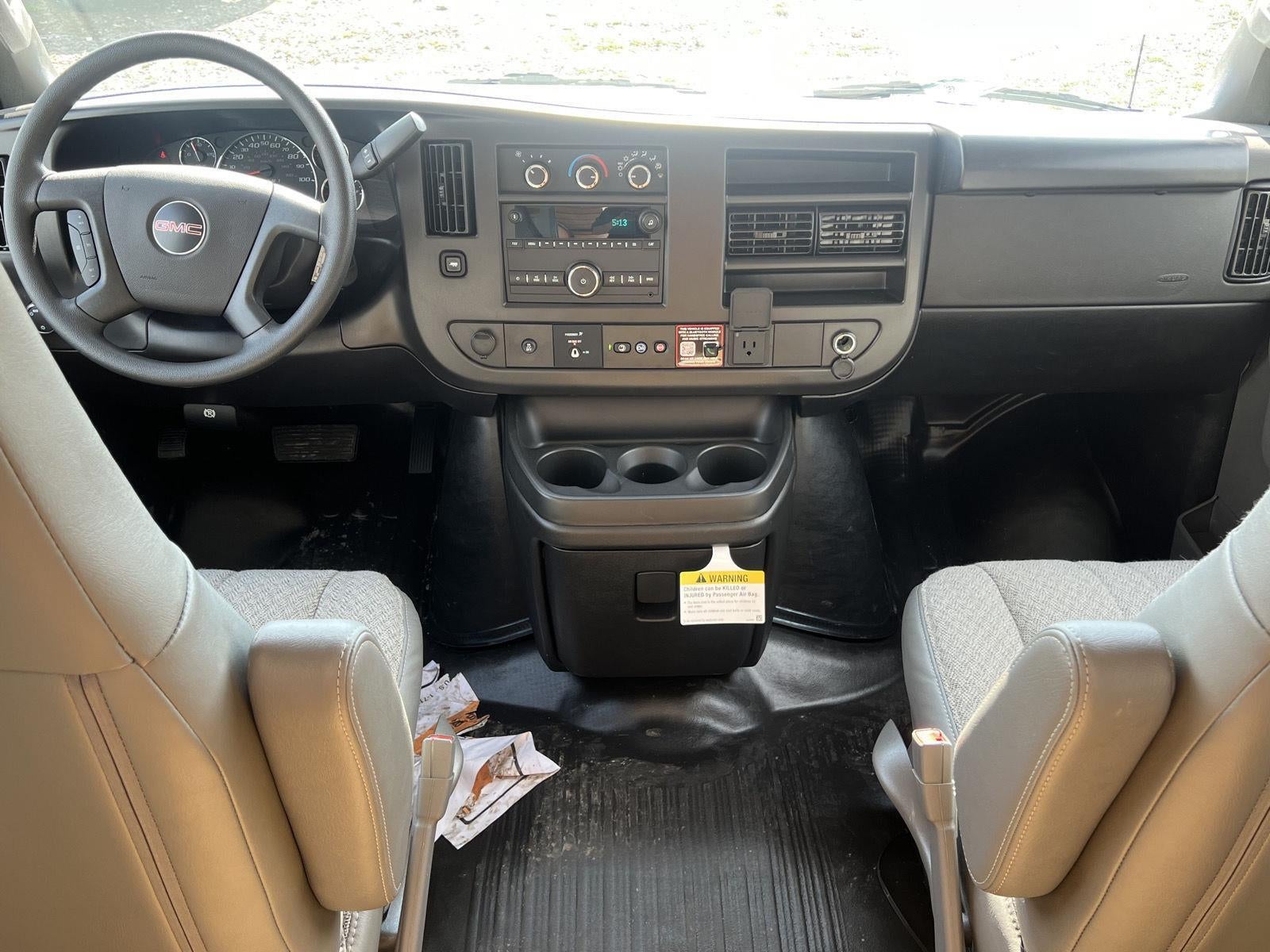 2026 GMC Savana Cutaway 3500 1WT