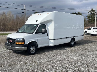 2026 GMC Savana Cutaway 3500 1WT
