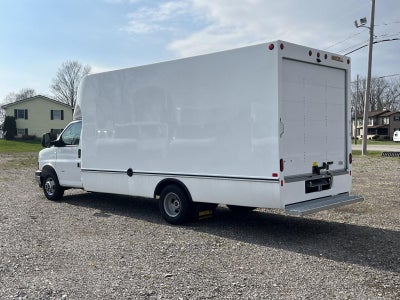 2026 GMC Savana Cutaway 3500 1WT