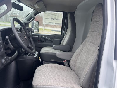2026 GMC Savana Cutaway 3500 1WT