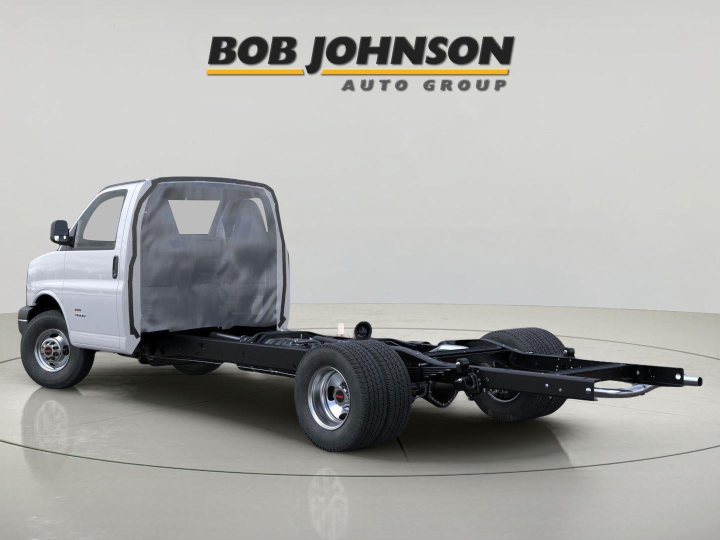 2026 GMC Savana Cutaway 3500 1WT