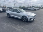2022 Volvo S60 B5 Momentum